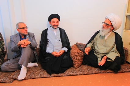 المرجع النجفي يشدد على أهمية بذل المزيد من الجهد لخدمة زوار العتبات المقدسة 